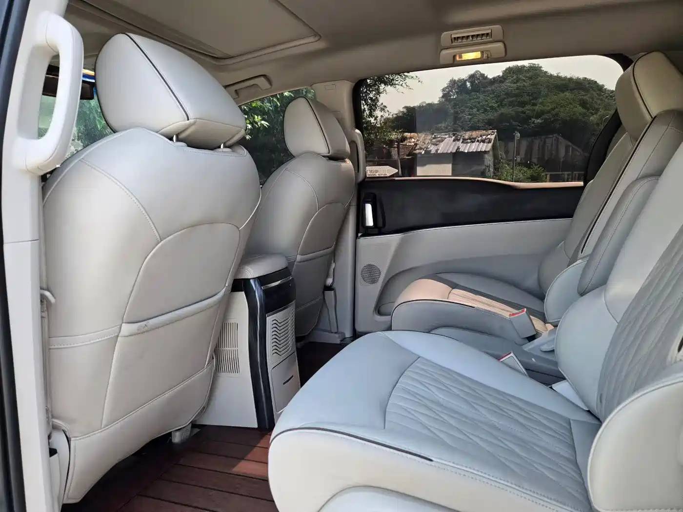 Фото 8 - Buick GL8