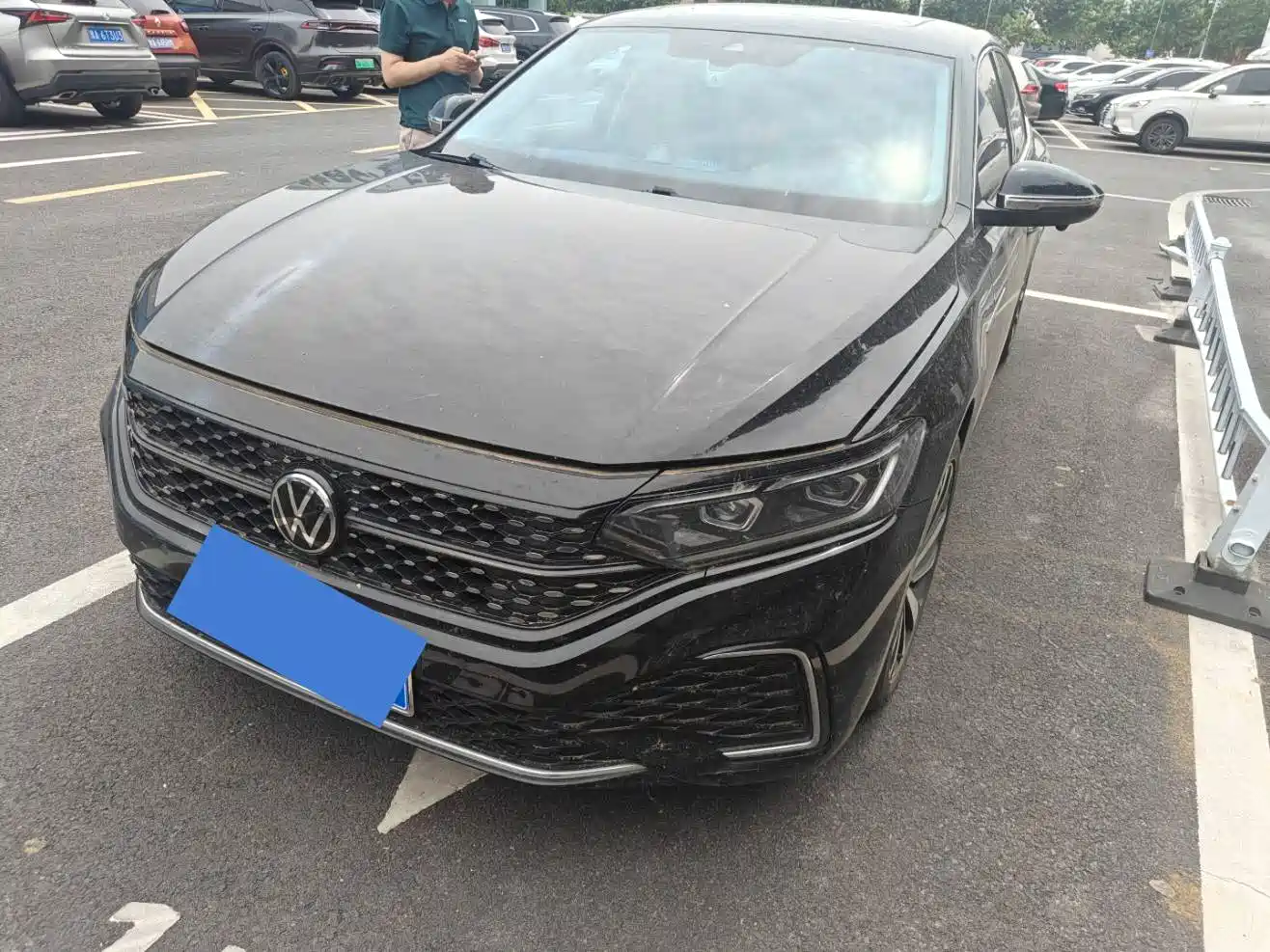 Volkswagen Passat 2023 330TSI Starlight Luxury Edition
