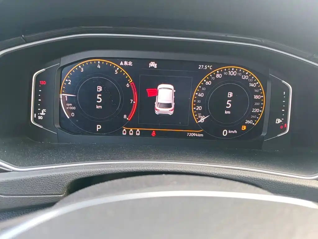 Volkswagen T-Roc, миниатюра 12
