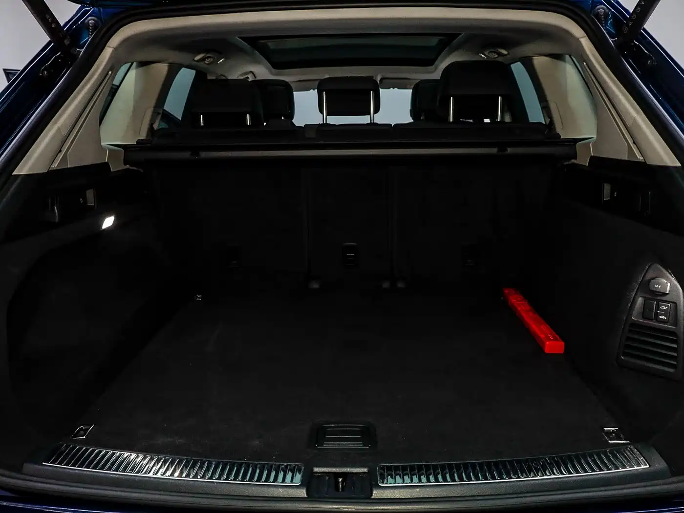 Volkswagen Touareg 2023 2022 3.0TSI Rui Xiang Edition Gloss Black Sport Package
