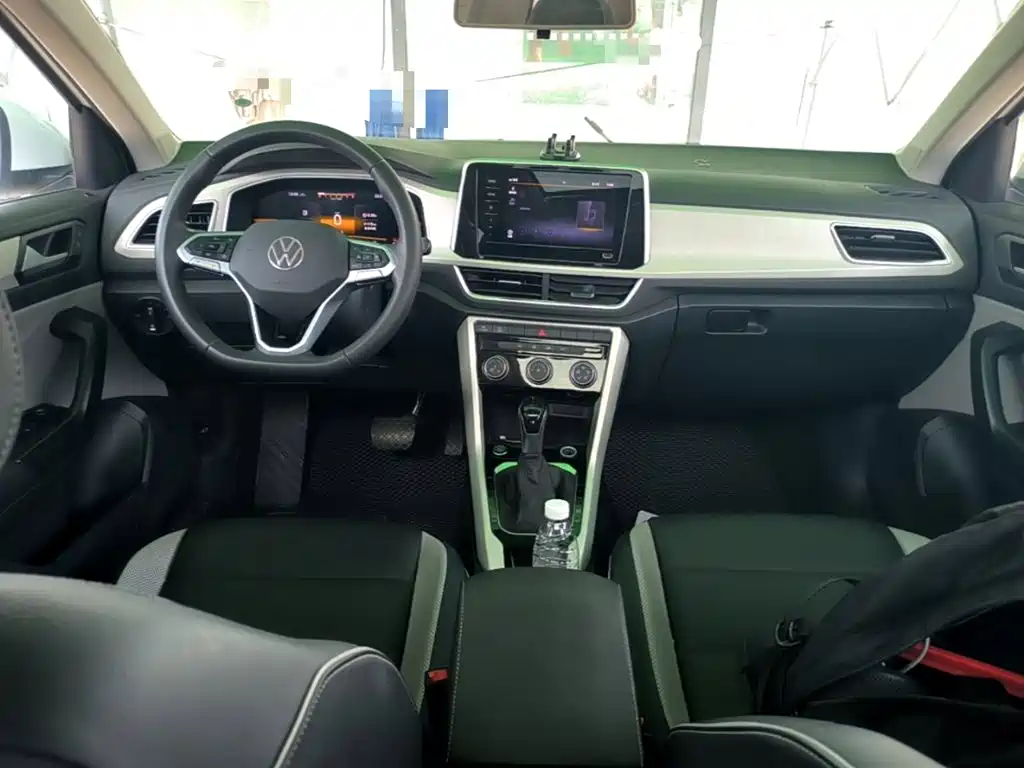 Volkswagen T-Roc, миниатюра 10