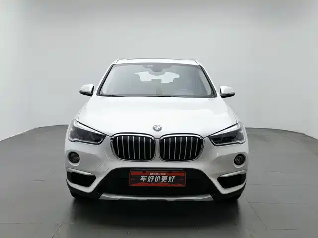 BMW X1 2018 sDrive18Li Premium Model — фото 3
