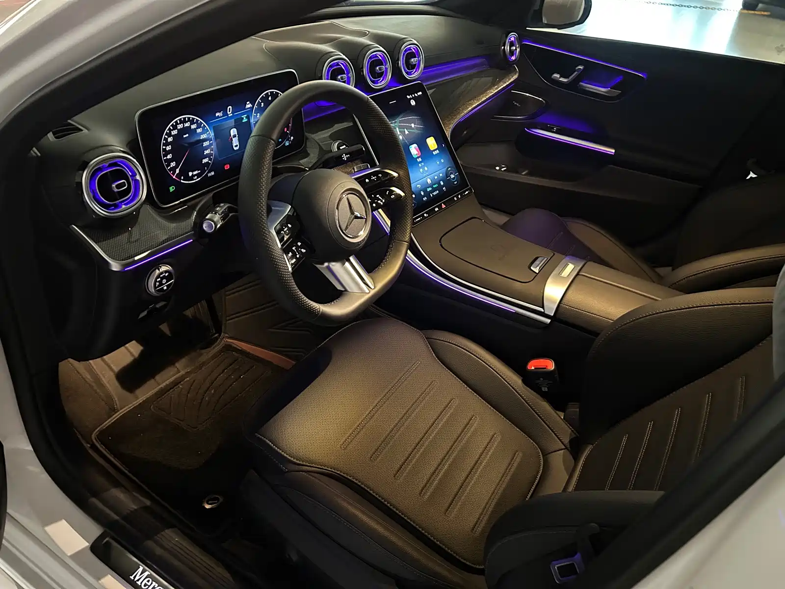 Фото 7 - Mercedes-Benz C-Class