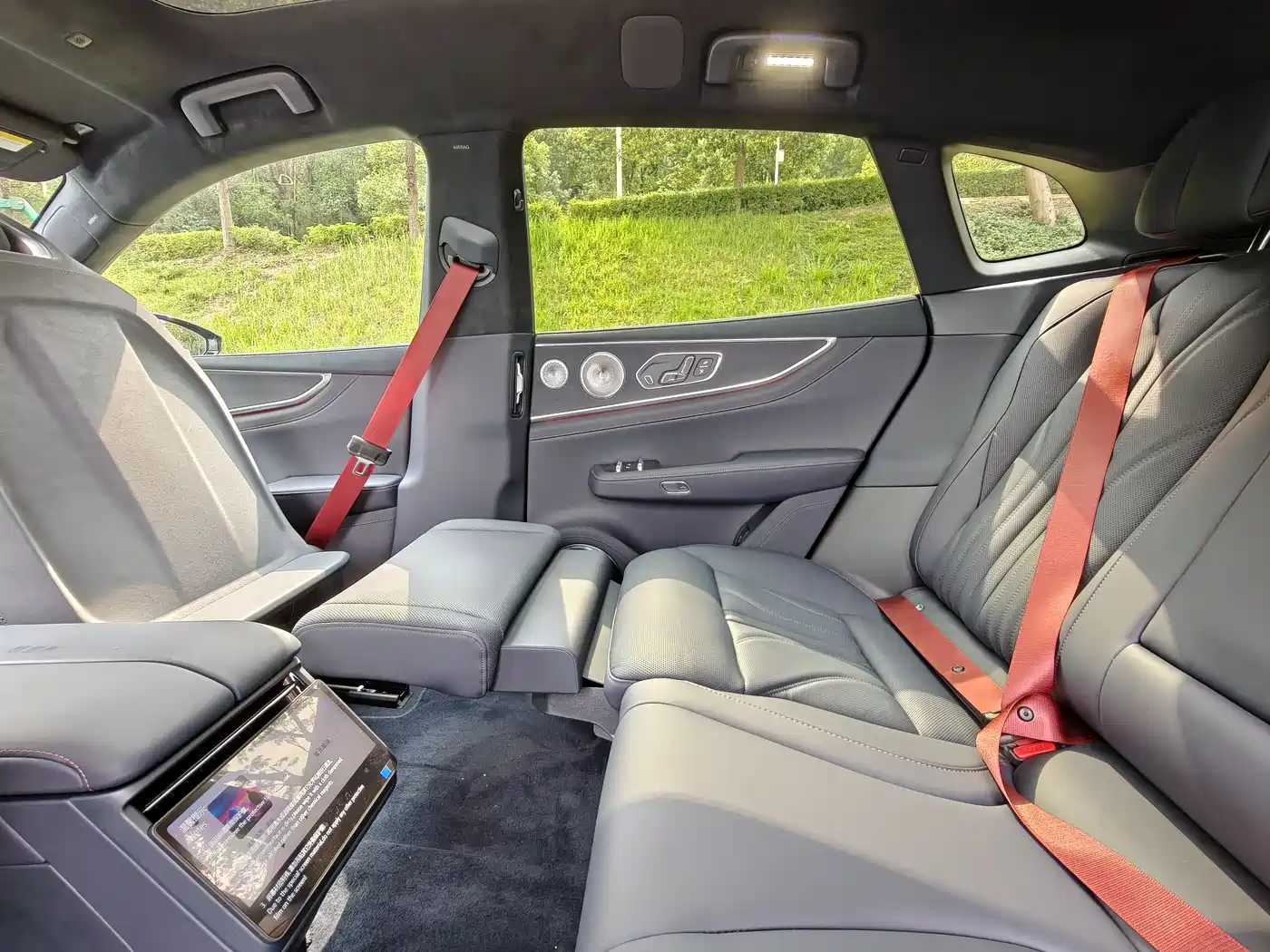 ZEEKR EXTREME KRYPTON 001