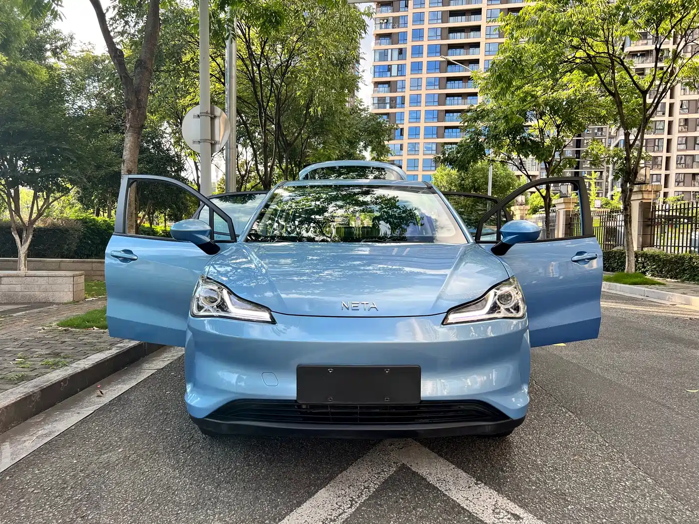 Фото 24 - Nezha Auto Nezha V