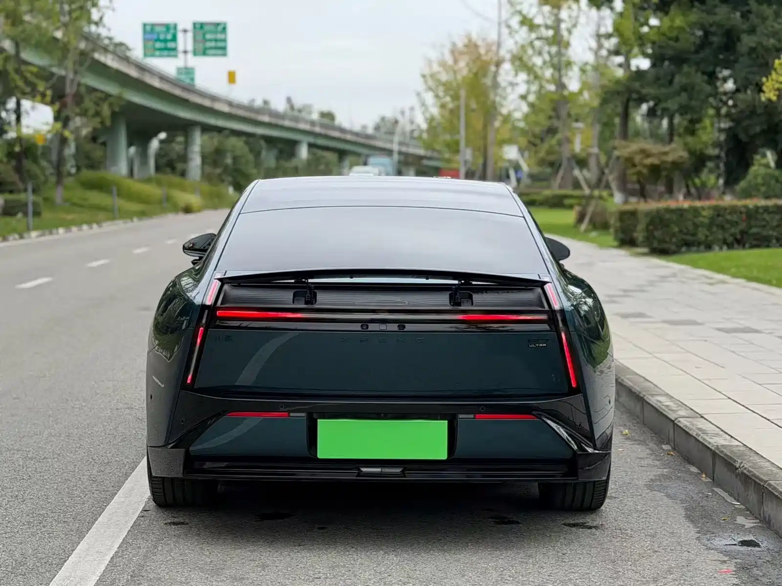 Фото 6 - XPeng P7