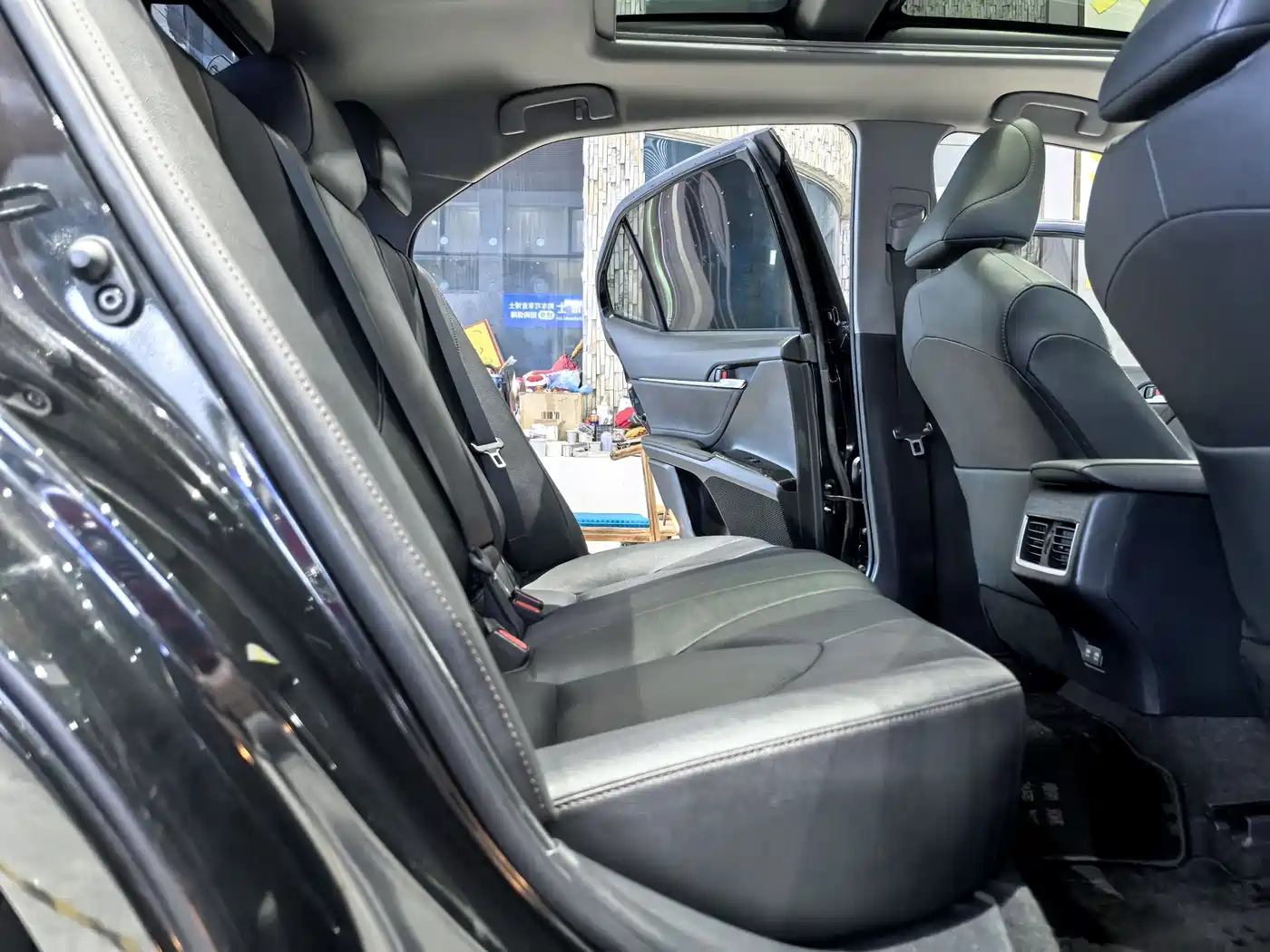 Toyota Camry 2021 2.5G Luxury Edition фото 14