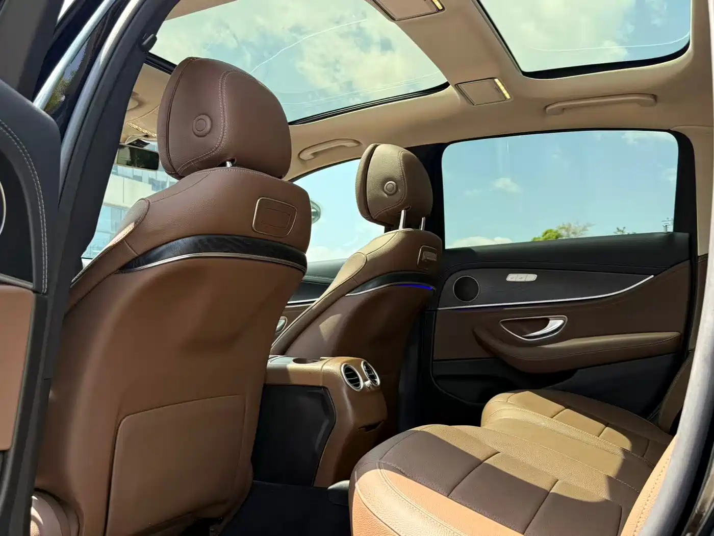 Mercedes-Benz E-Class 2019 E 300 L Sport Fashion фото 11