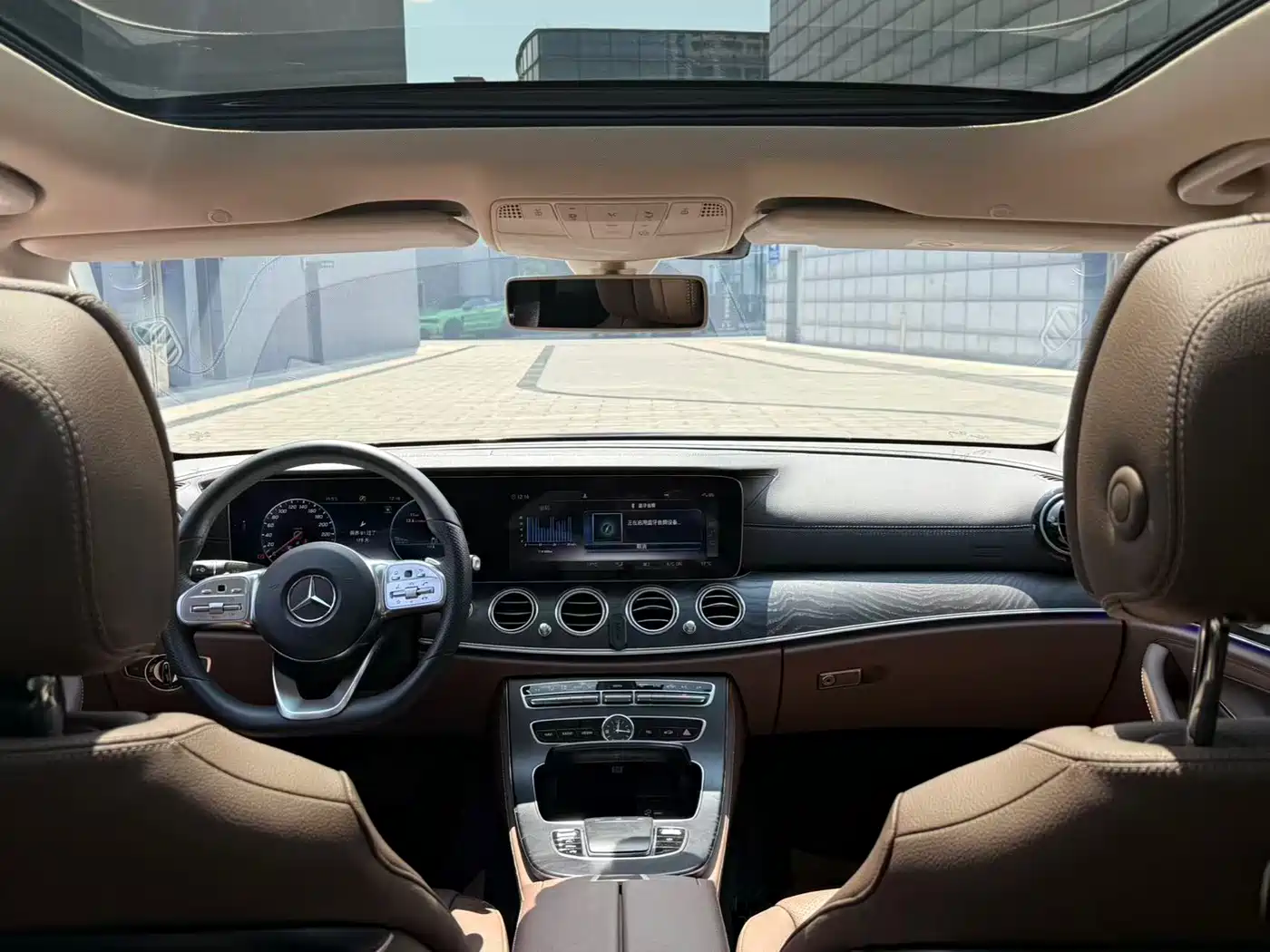 Mercedes-Benz E-Class 2019 E 300 L Sport Fashion фото 4