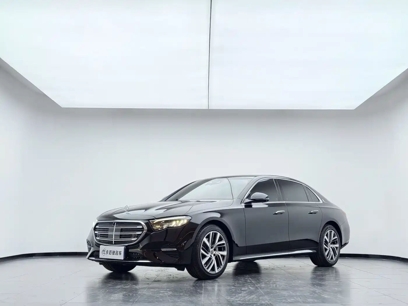 Mercedes-Benz E-Class 2025 E 300 L Fashion
