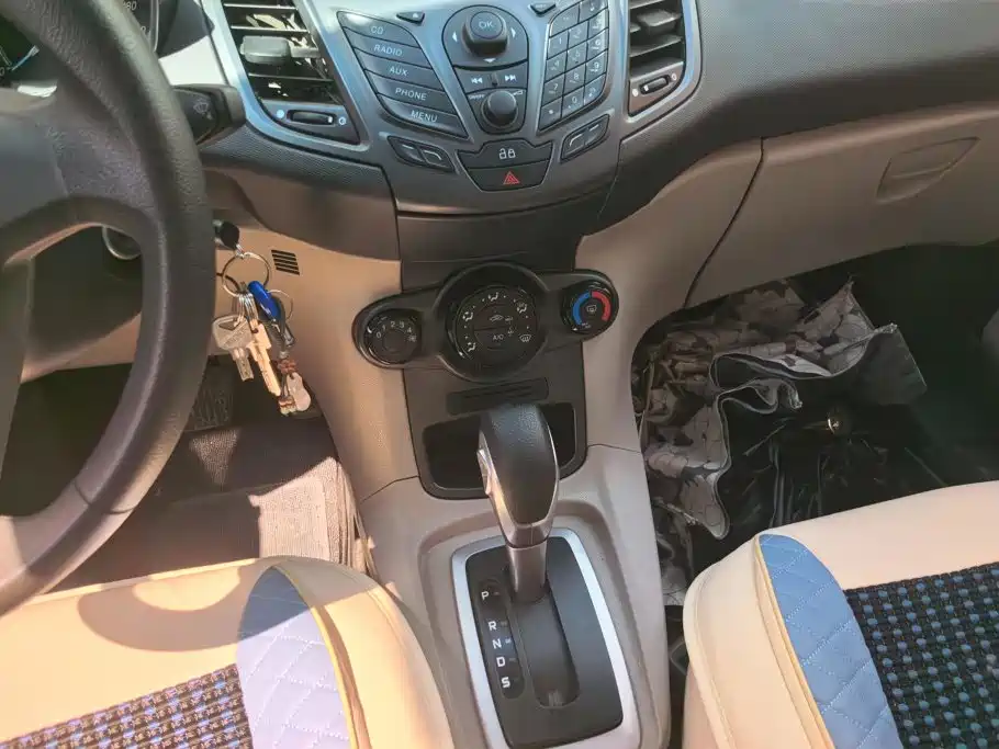 Ford Fiesta 2015 2013 Sedan 1.5L Automatic Fashion