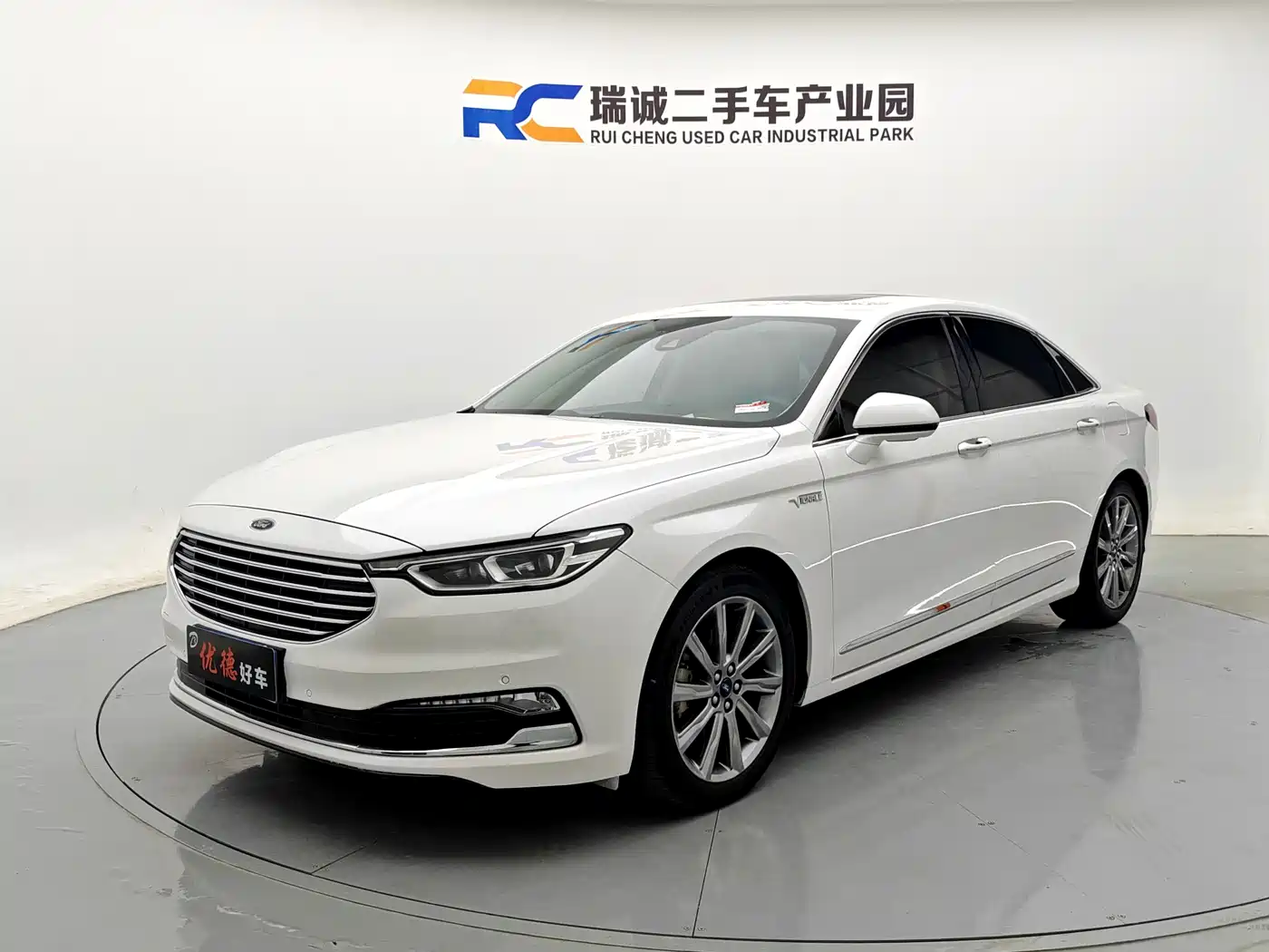Ford Taurus 2019 EcoBoost 245 Premium Edition