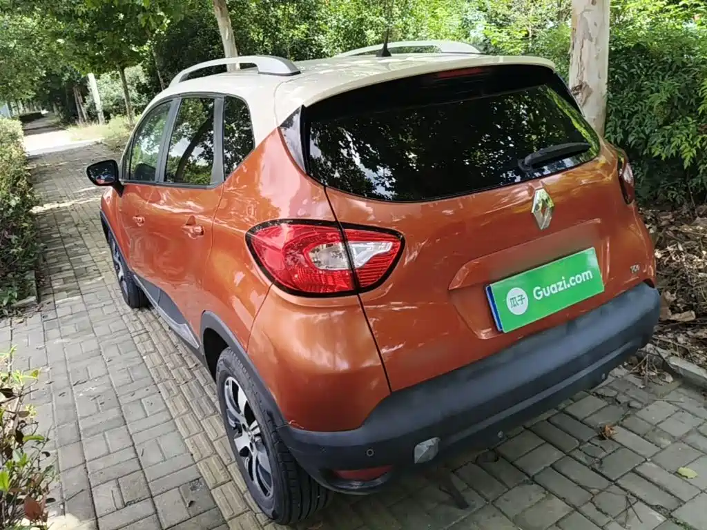 Renault Captur 2016 2015 1.2T Automatic Comfort Edition