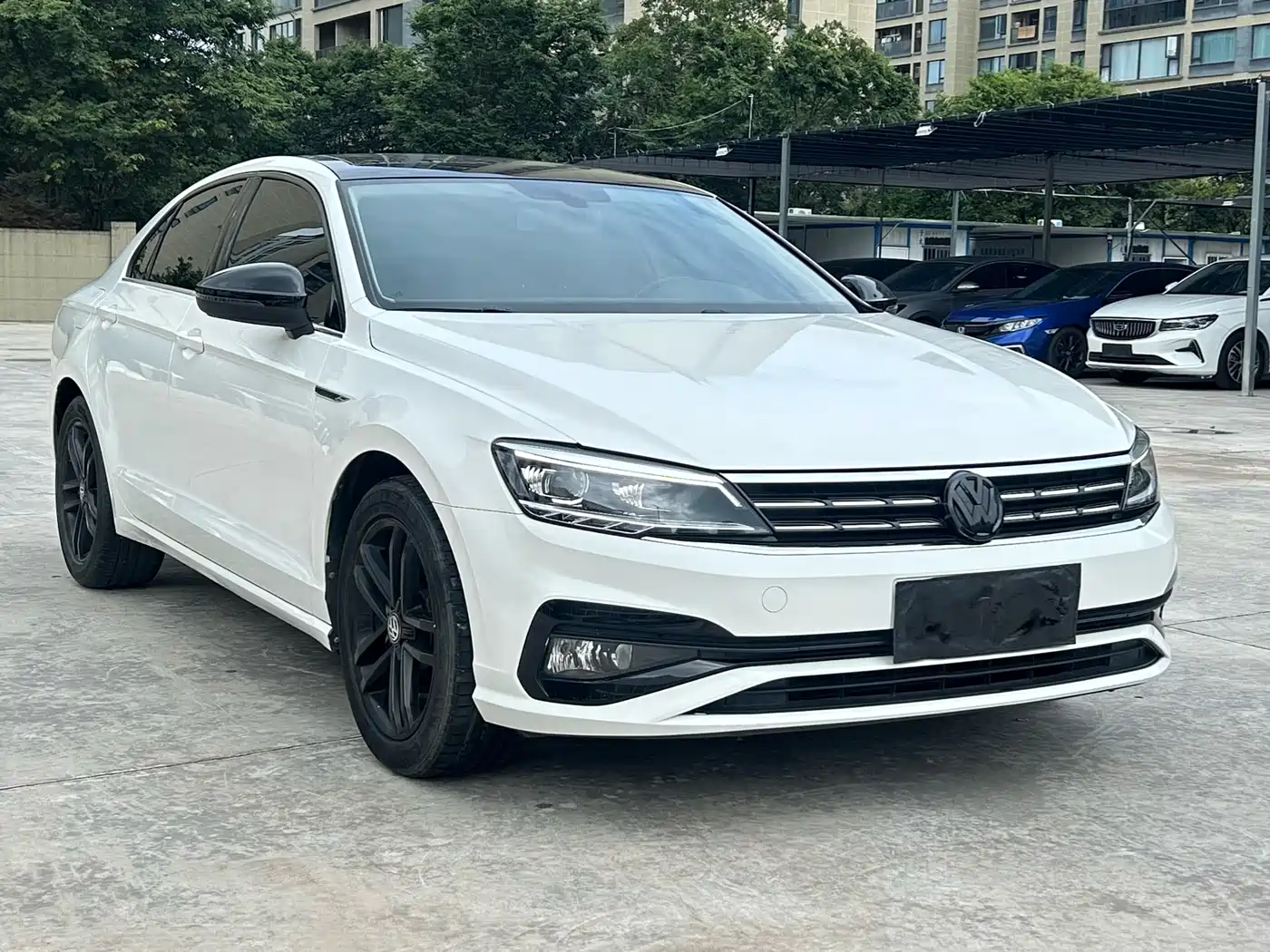 Volkswagen Lamando 2021 Facelift 280TSI DSG Comfort Edition фото 3