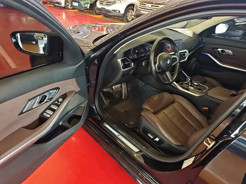 BMW 3-SERIES