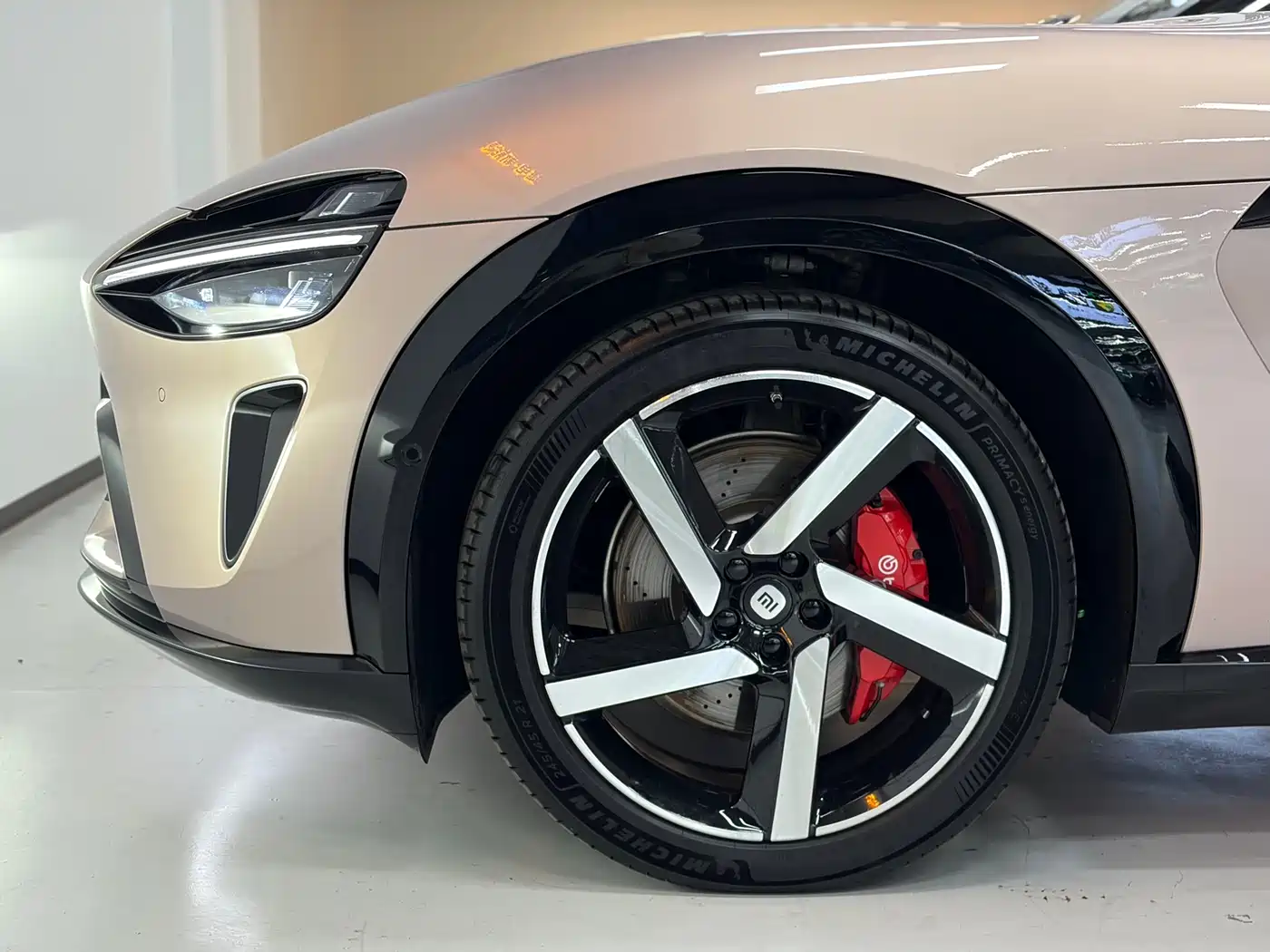 XIAOMI CAR XIAOMI YU7