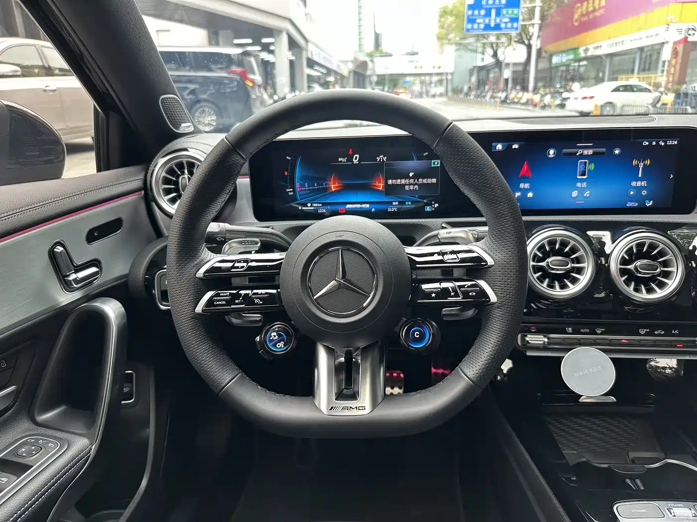 Mercedes-Benz A-Class AMG 2025 AMG A 35 L 4MATIC фото 9