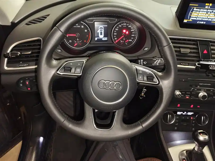 Audi Q3 2018 30th Anniversary Edition 30 TFSI Fashion фото 15
