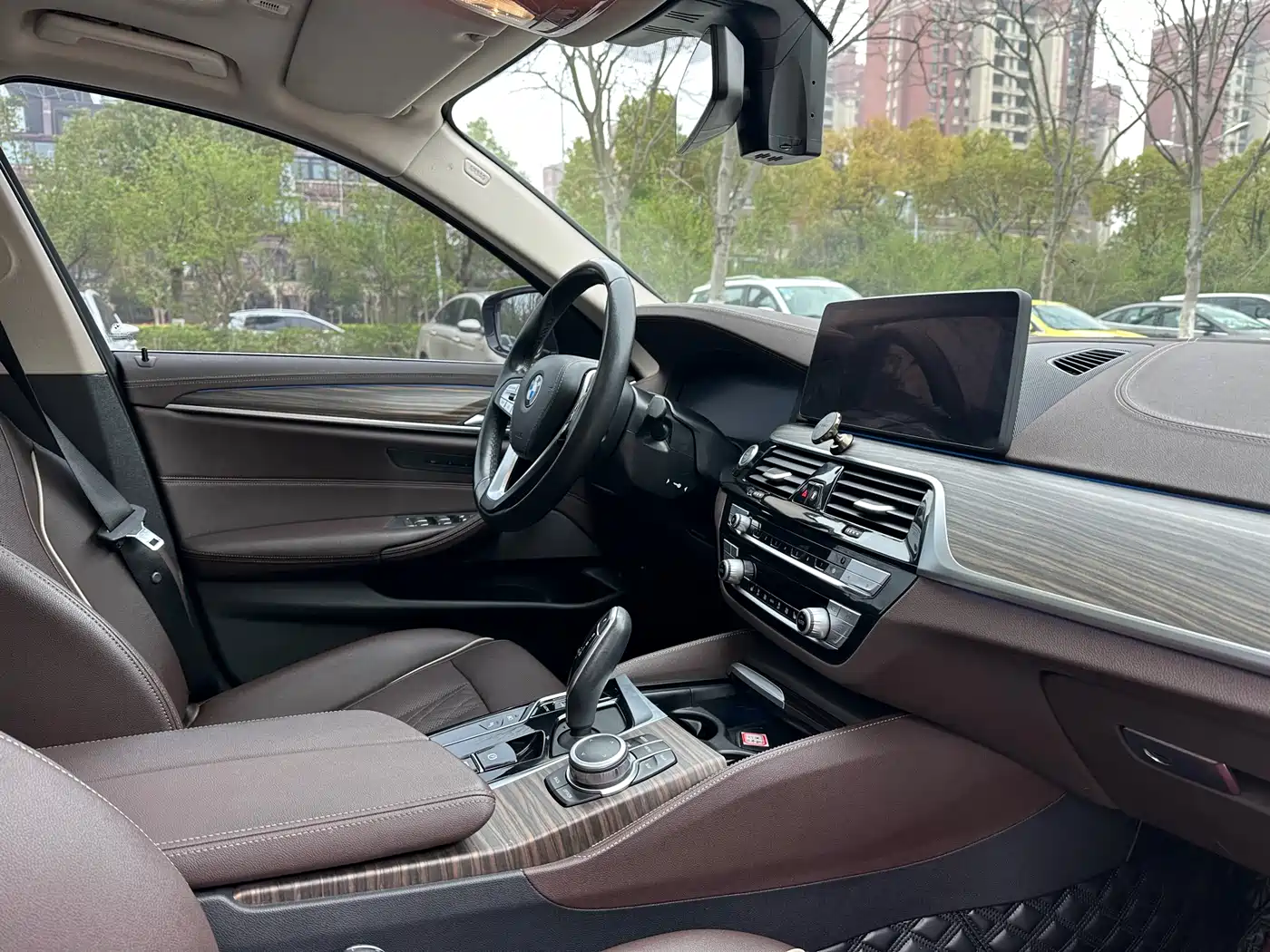 BMW 5 Series New Energy 2022 Facelift 535Le Luxury Package фото 13