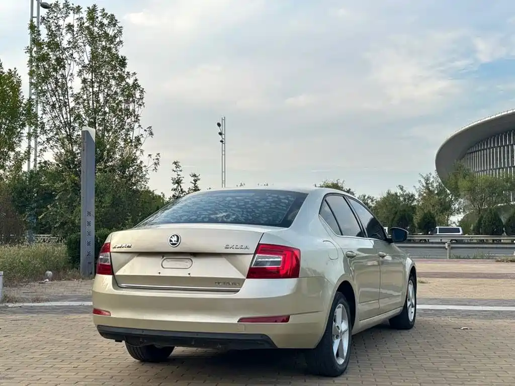 Photo 4 - Škoda Octavia