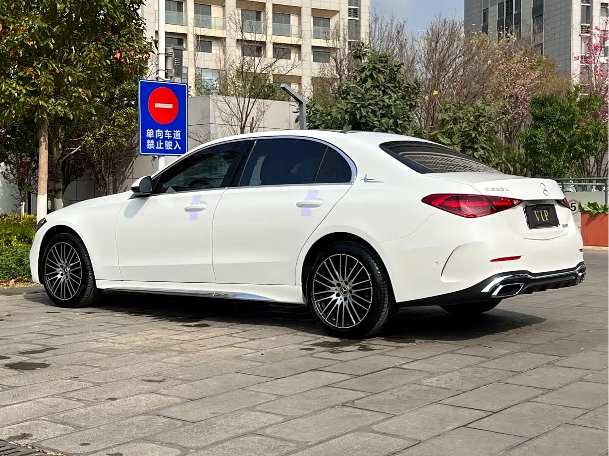 Mercedes-Benz C-Class 2024 C 260 L Sport фото 4