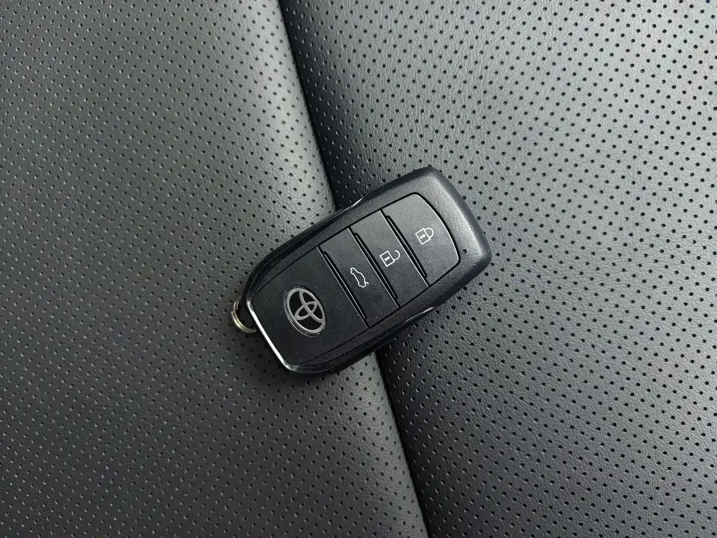 Toyota Camry 2024 2024 2.0GVP Luxury Edition