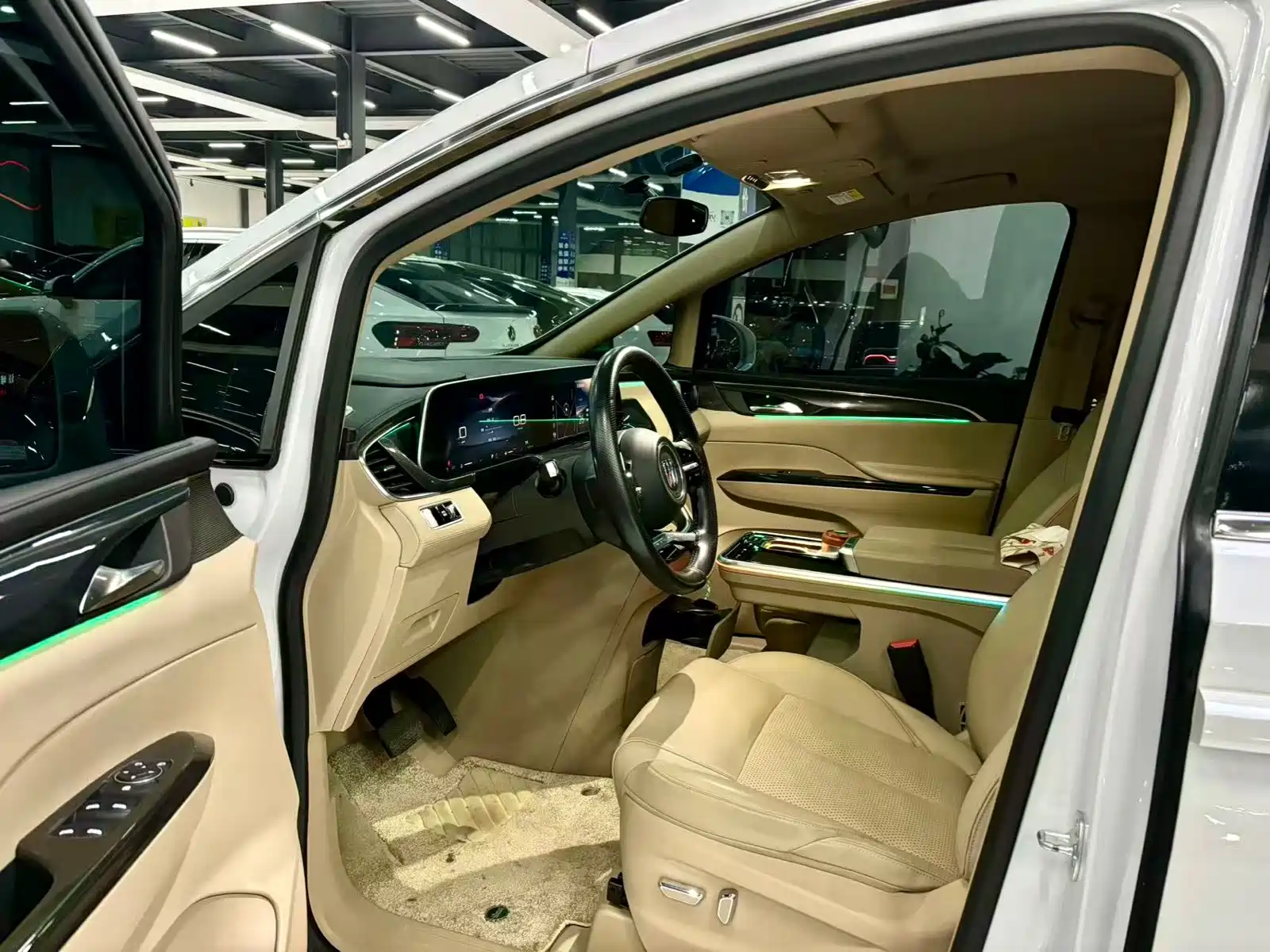 Фото 5 - Buick GL8