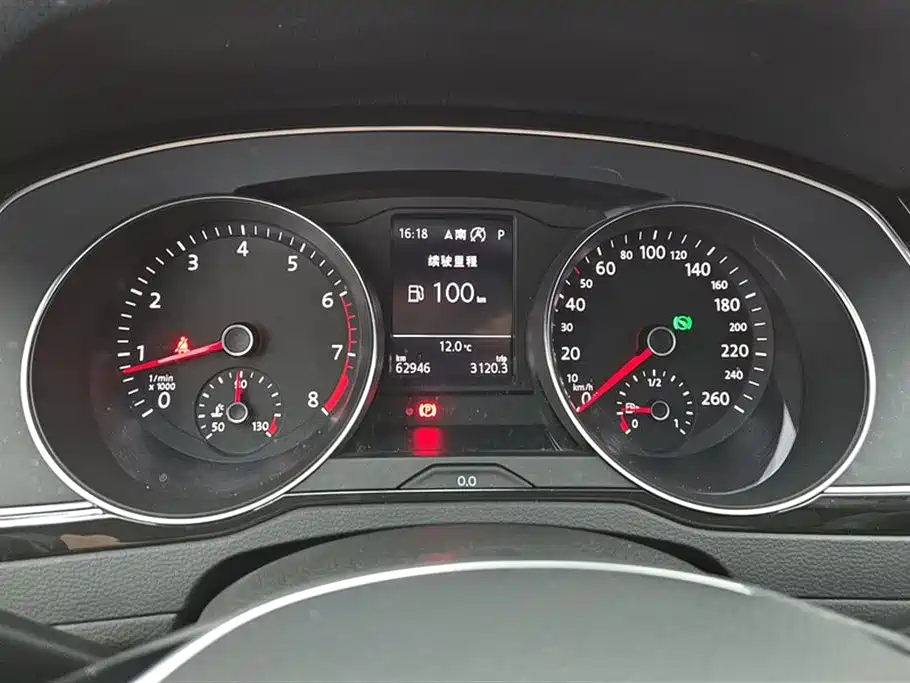 Volkswagen Magotan 2019 330TSI DSG Luxury Class China VI фото 14