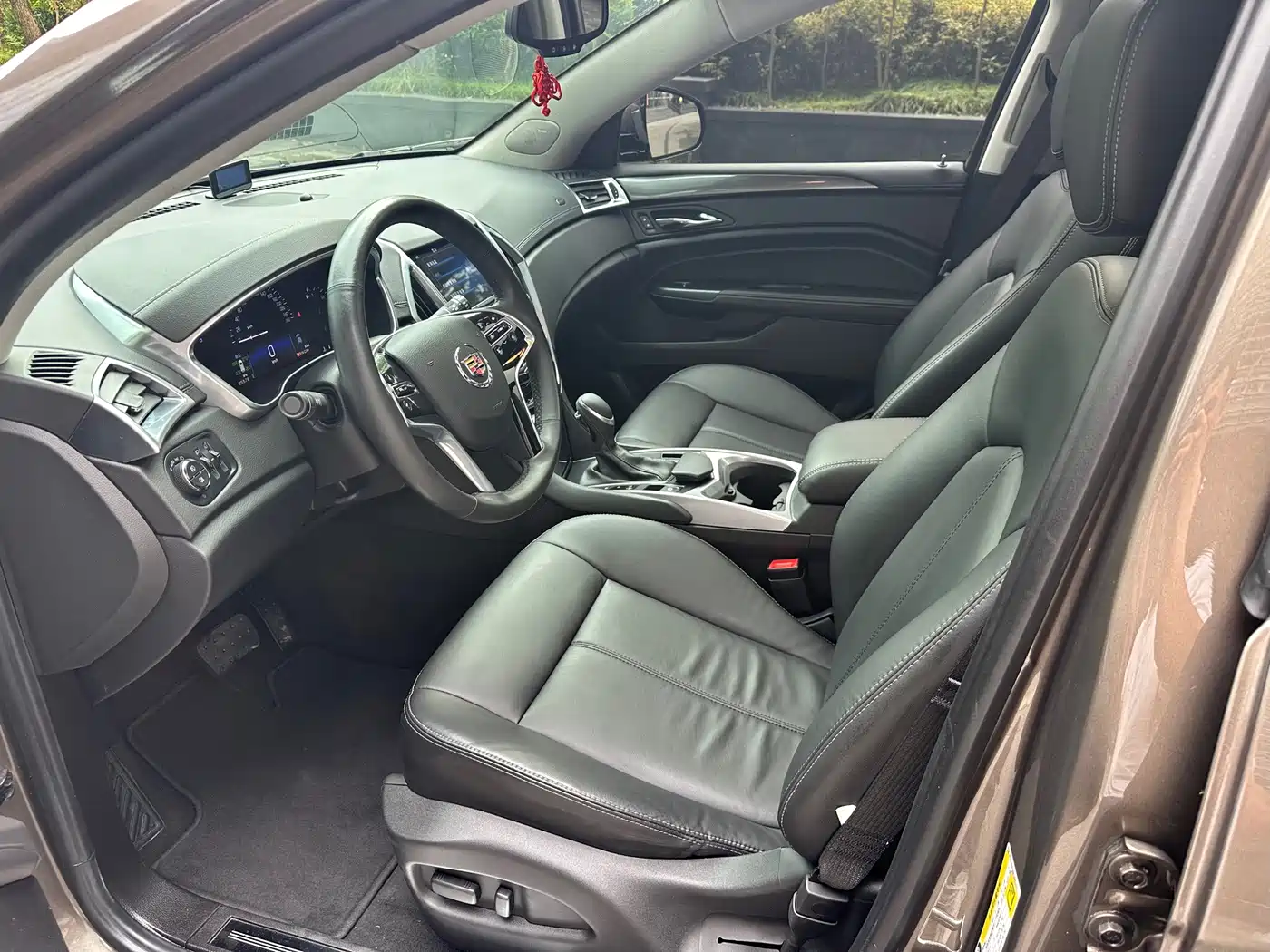 Photo 21 - Cadillac SRX