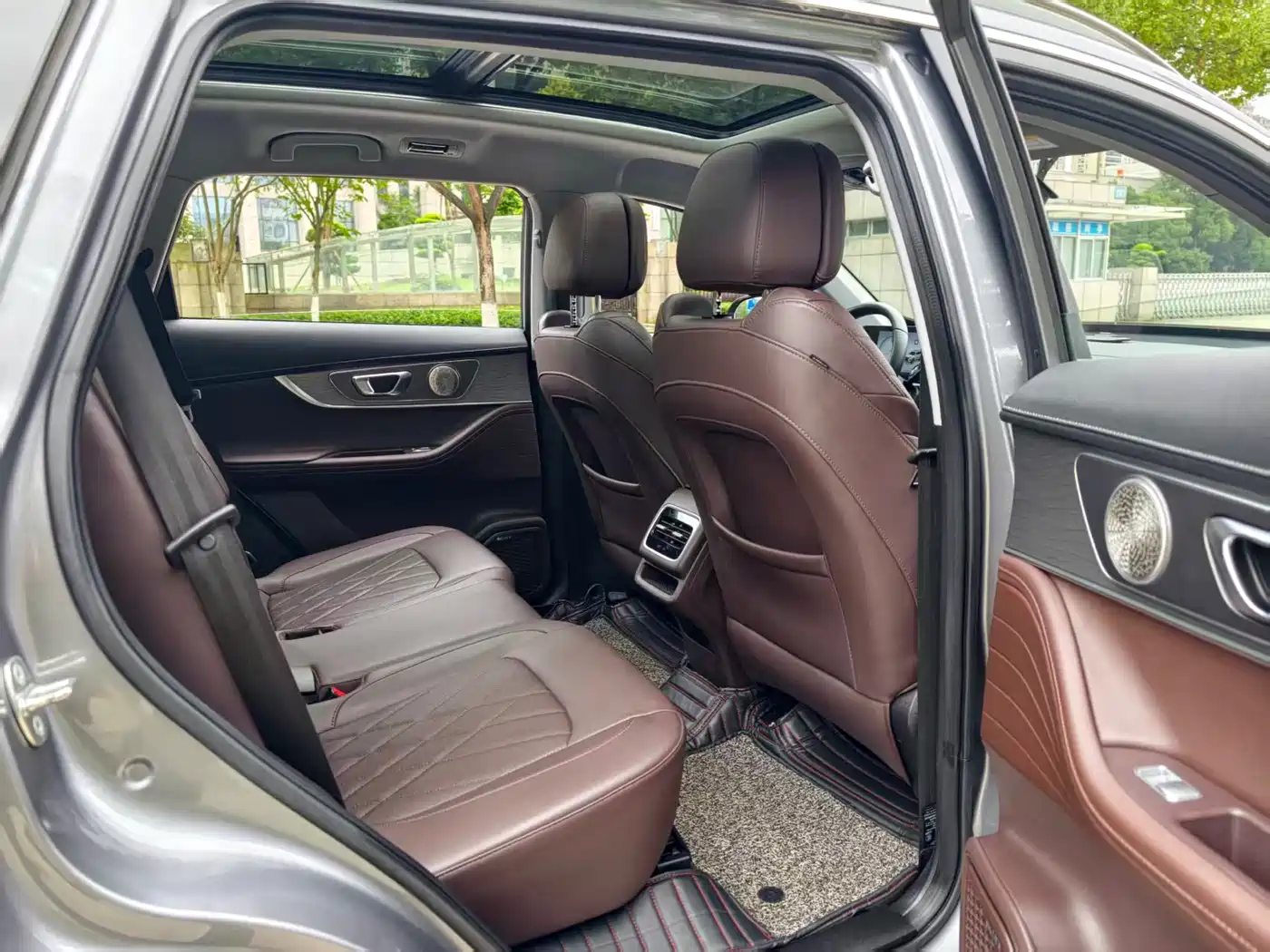 Chery Tiggo 8 PRO 2023 2024 Champion Edition 290T 2WD Peak Edition 7-Seater