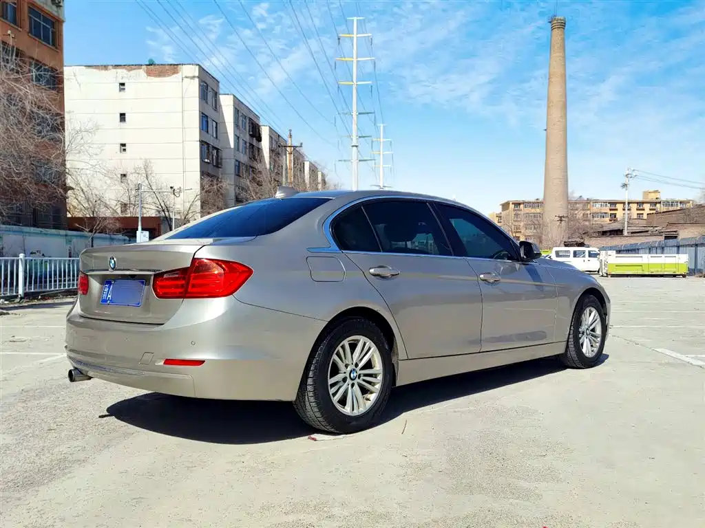 BMW 3 Series 2014 320Li Fashion фото 4