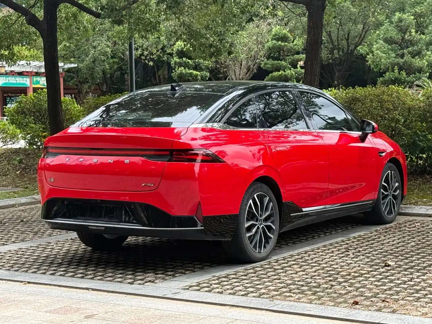 Фото 14 - XPeng P5