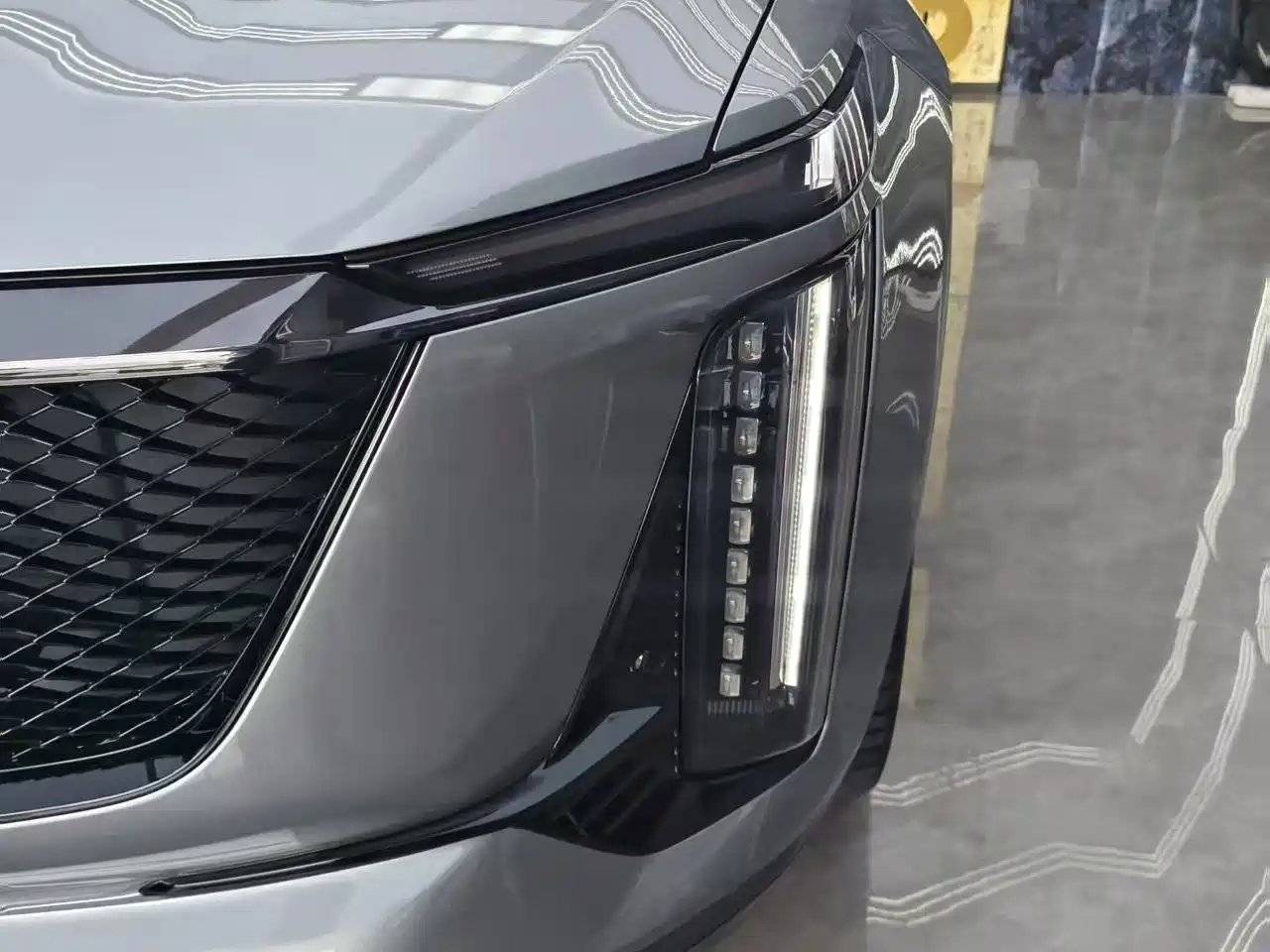 Фото 4 - Cadillac XT5