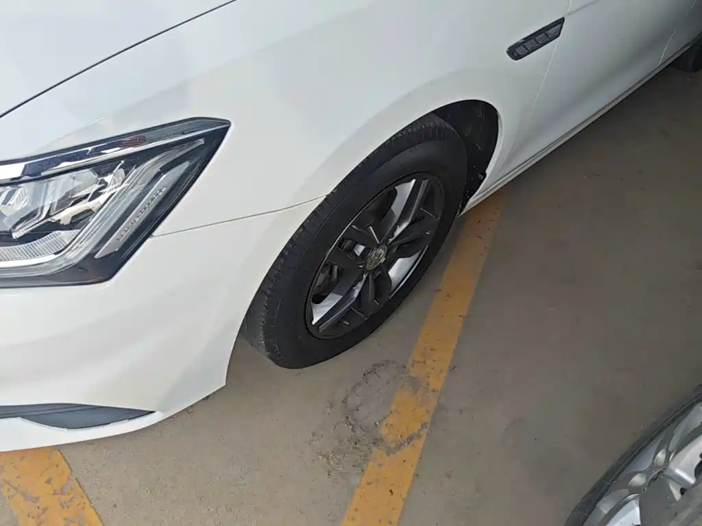 BYD Qin Pro 2019 2018 1.5L Manual Smart Connected Dynamic Edition