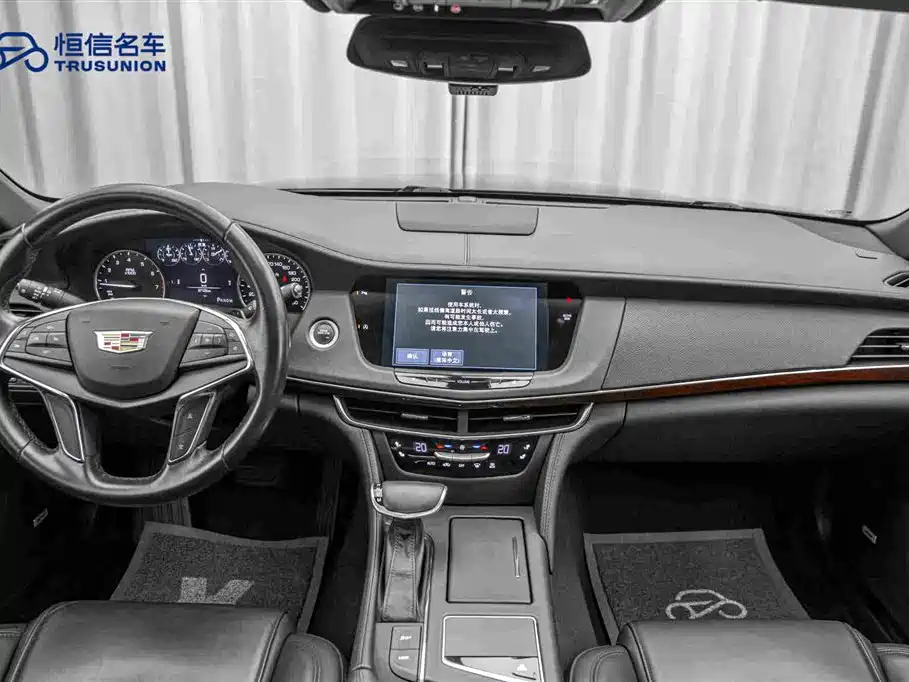 Фото 13 - Cadillac CT6