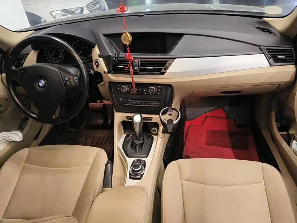 BMW X1 2012 2012 sDrive18i Luxury Model