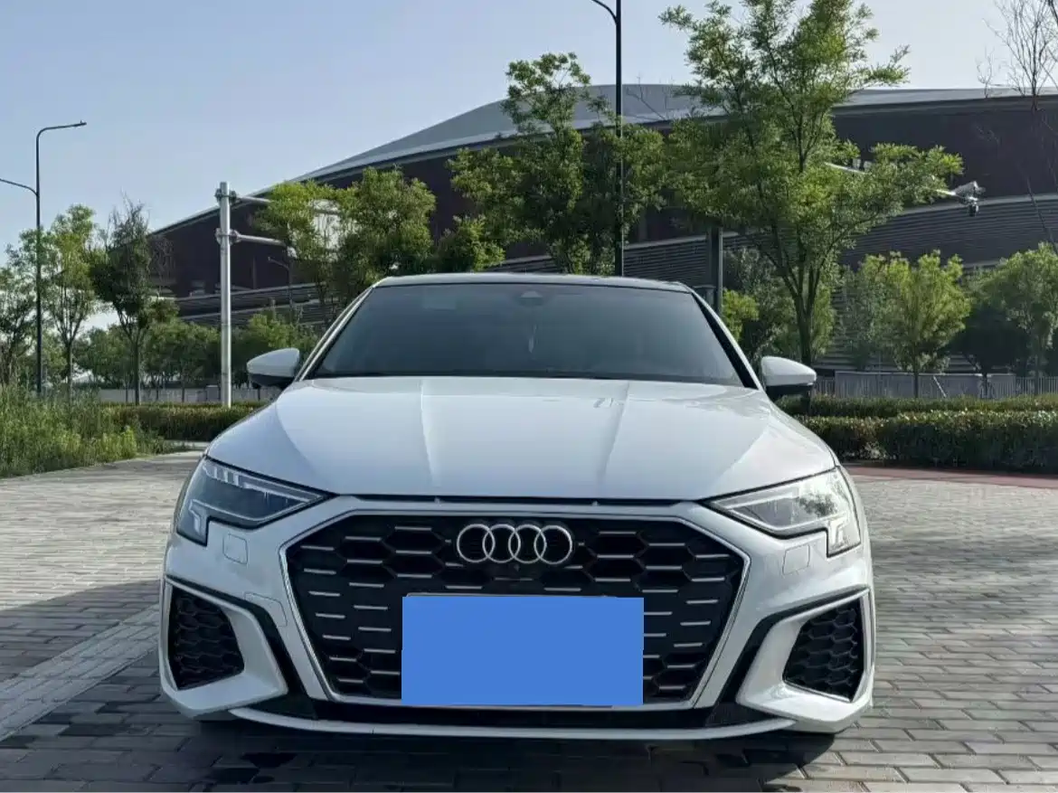 Audi A3 2023 Facelift A3L Limousine 35 TFSI Fashion Sport фото 2