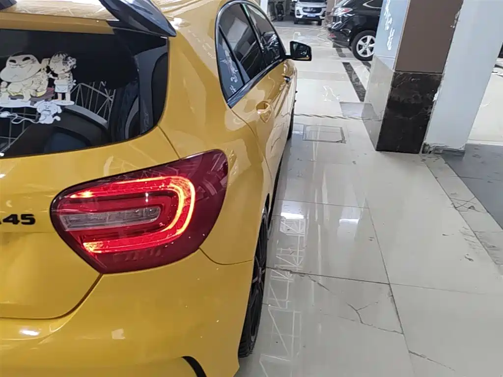 Mercedes-Benz A-Class AMG (Import) 2014 AMG A 45 4MATIC фото 8