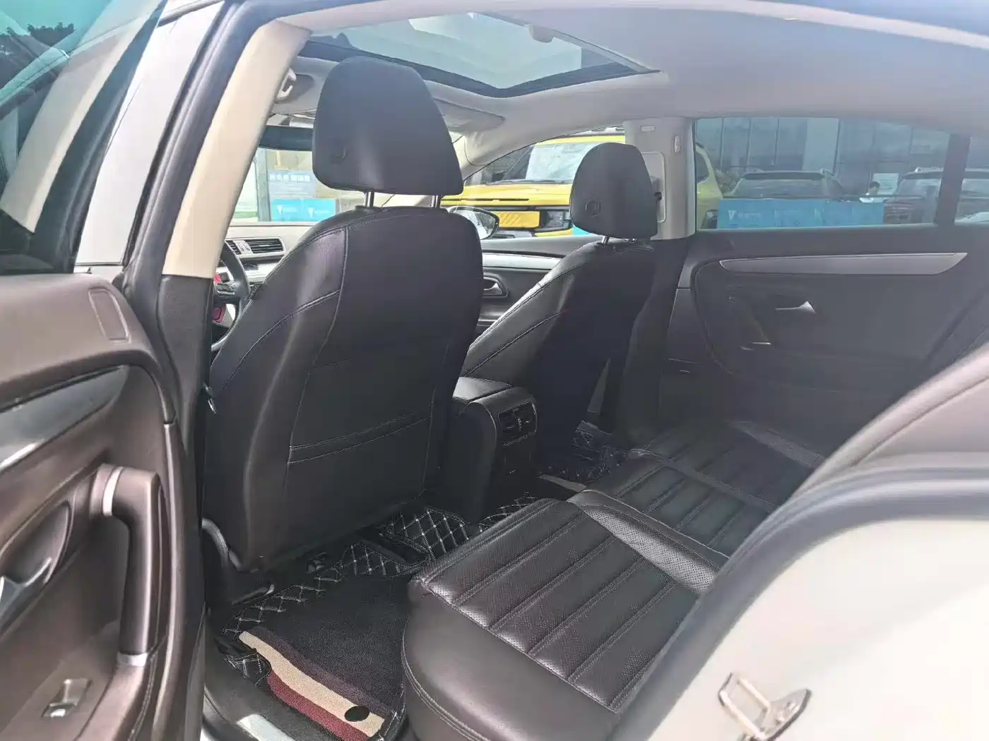 Volkswagen FAW-Volkswagen CC 2016 Model 1.8TSI Luxury фото 6