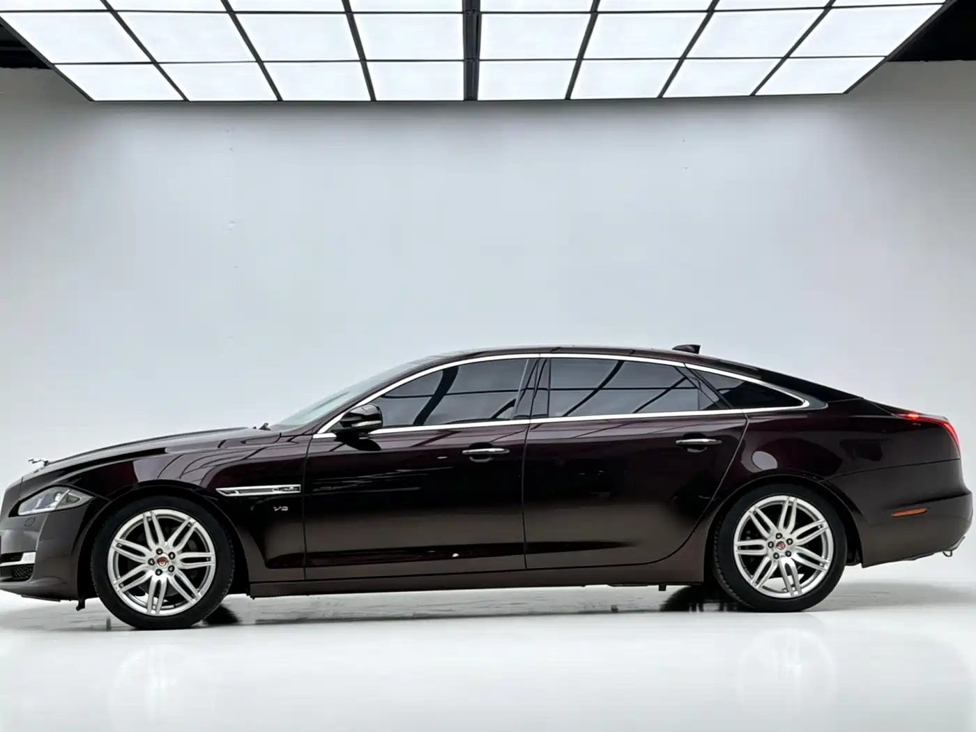 2018 Jaguar XJ
