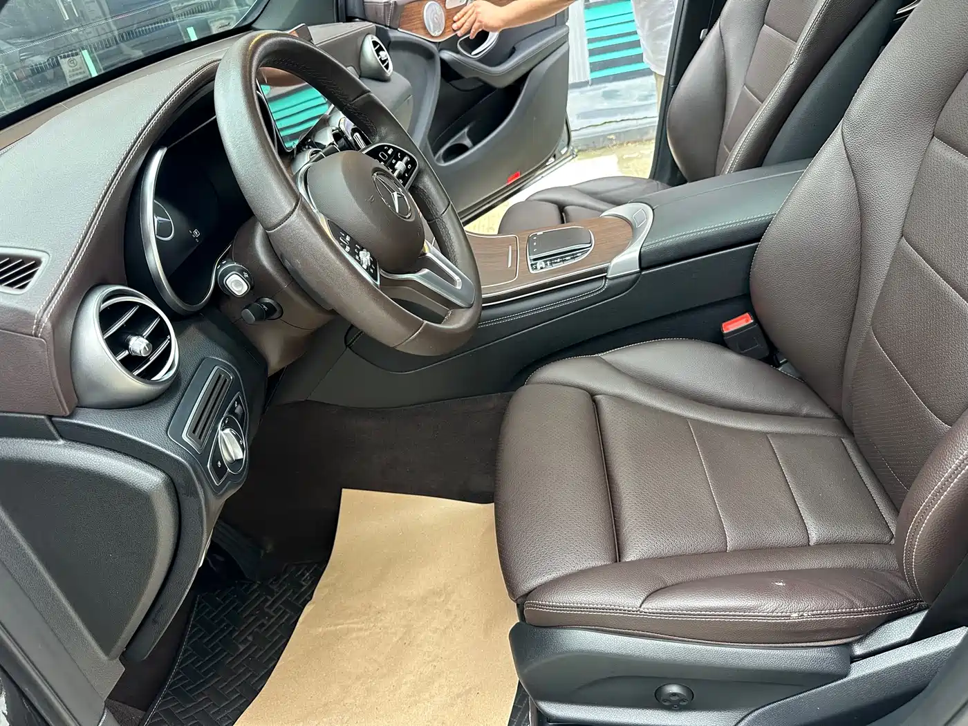 Mercedes-Benz GLC 2021 GLC 300 L 4MATIC Sporty фото 5