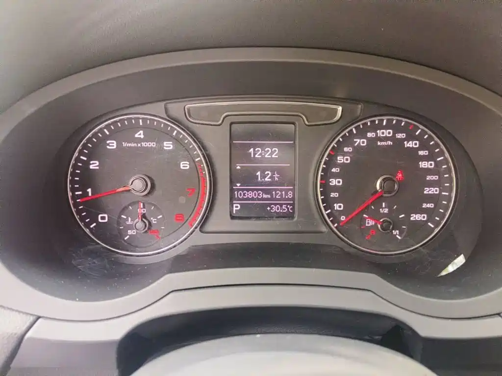 Фото 4 - Audi Q3