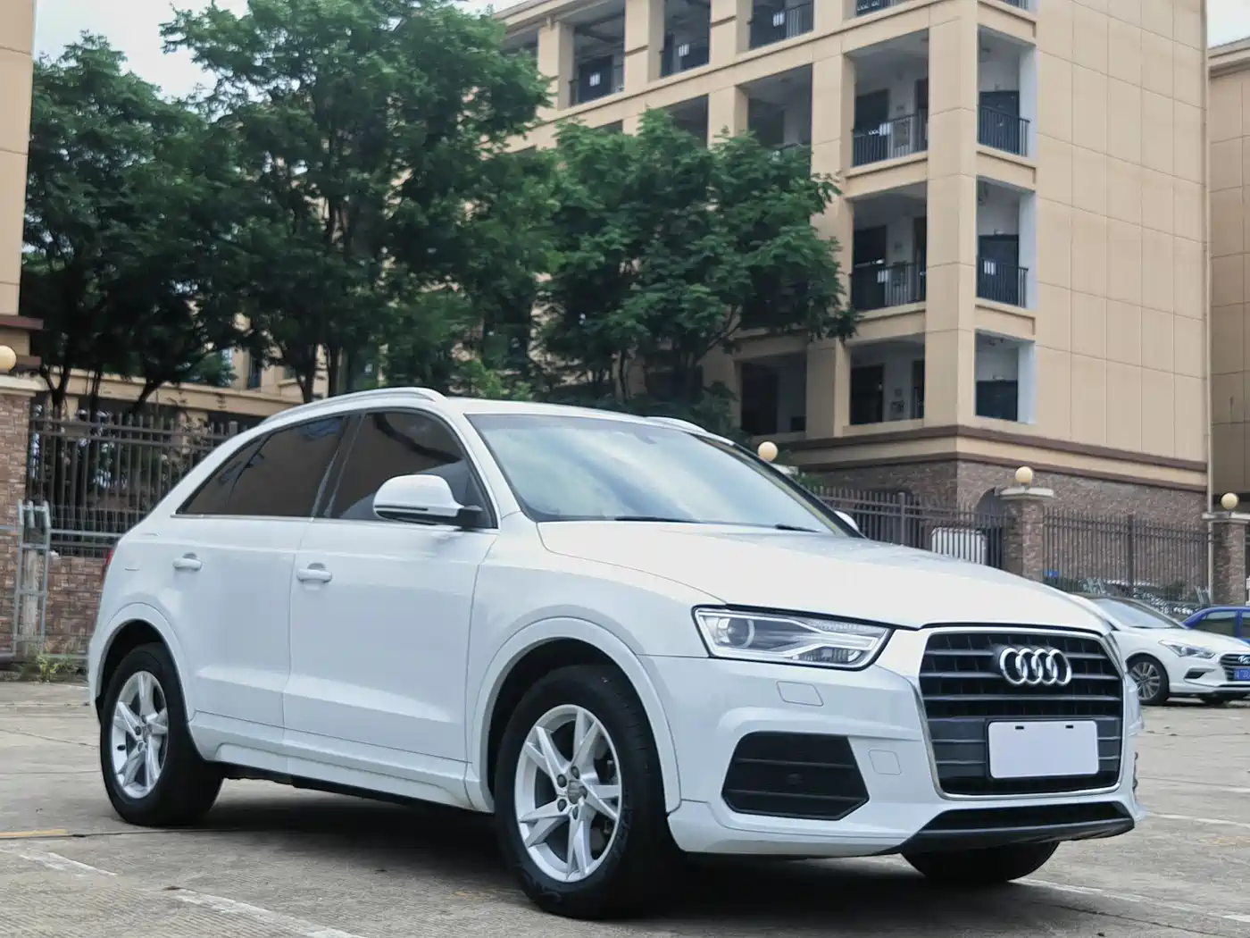 Audi Q3 2016 30 TFSI Fashion фото 3