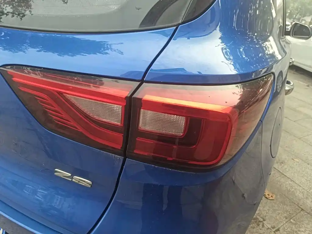 MG ZS 2017 2017 1.5L Auto Premium Internet Edition