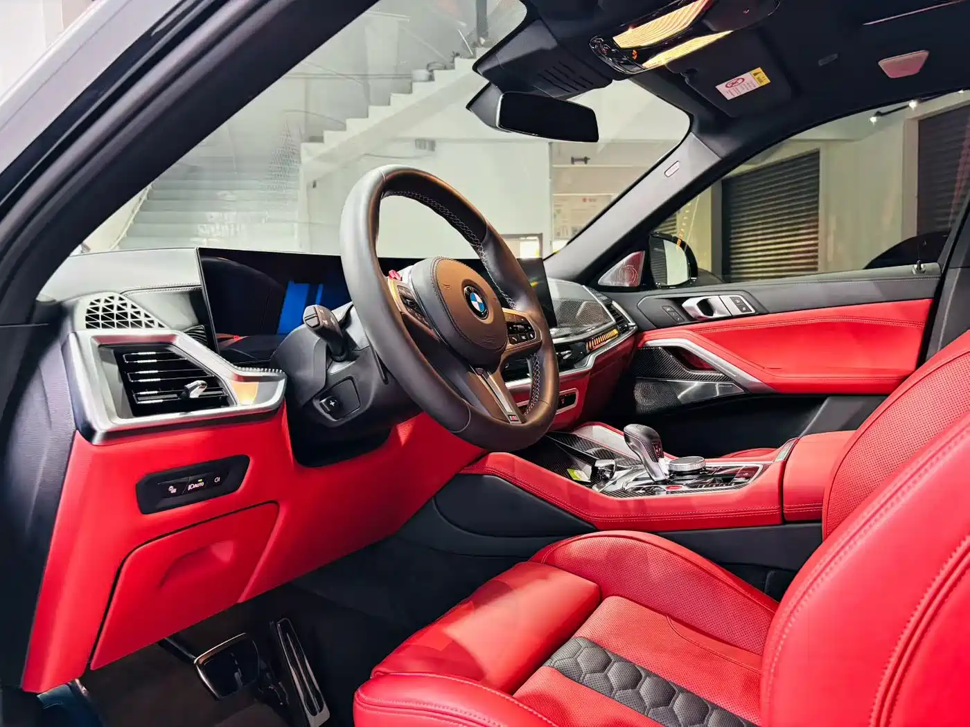 BMW X6 M 2023 Model X6 M Thunder Edition фото 8
