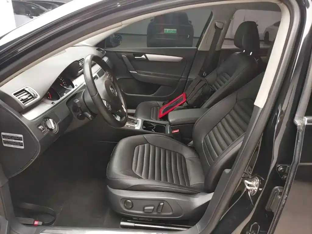 Volkswagen Magotan 2016 1.8TSI Smart Leading фото 15