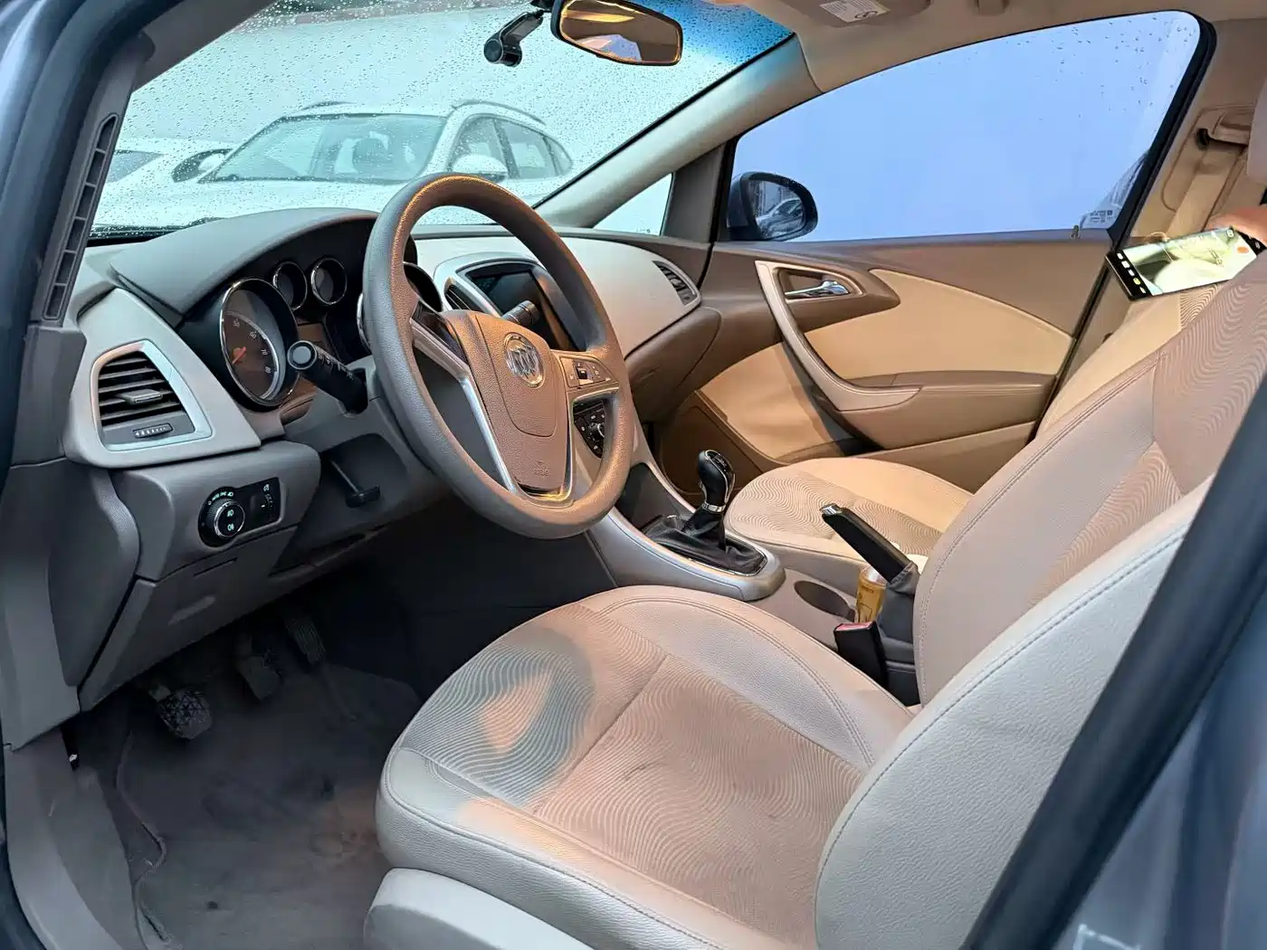 Photo 4 - Buick Excelle