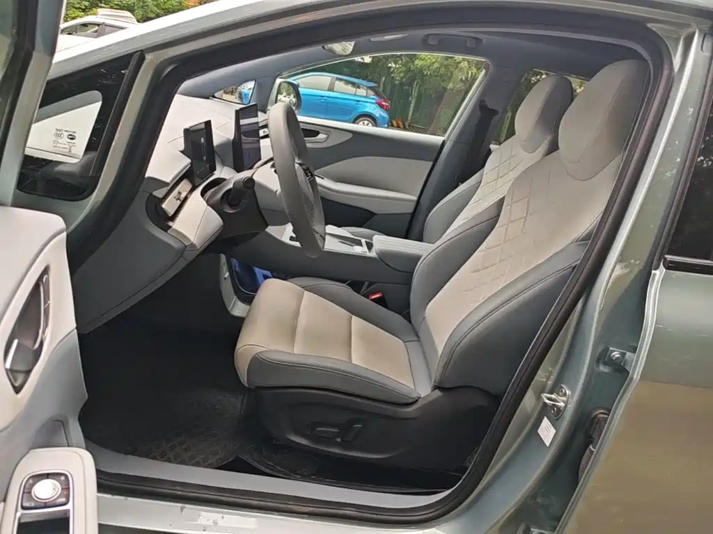 MG MG4 EV 2025 2025 Base Model