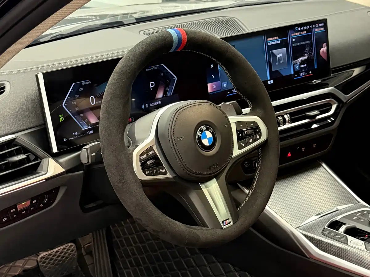 BMW 3 Series 2023 325Li M Sport Black Night Package фото 6