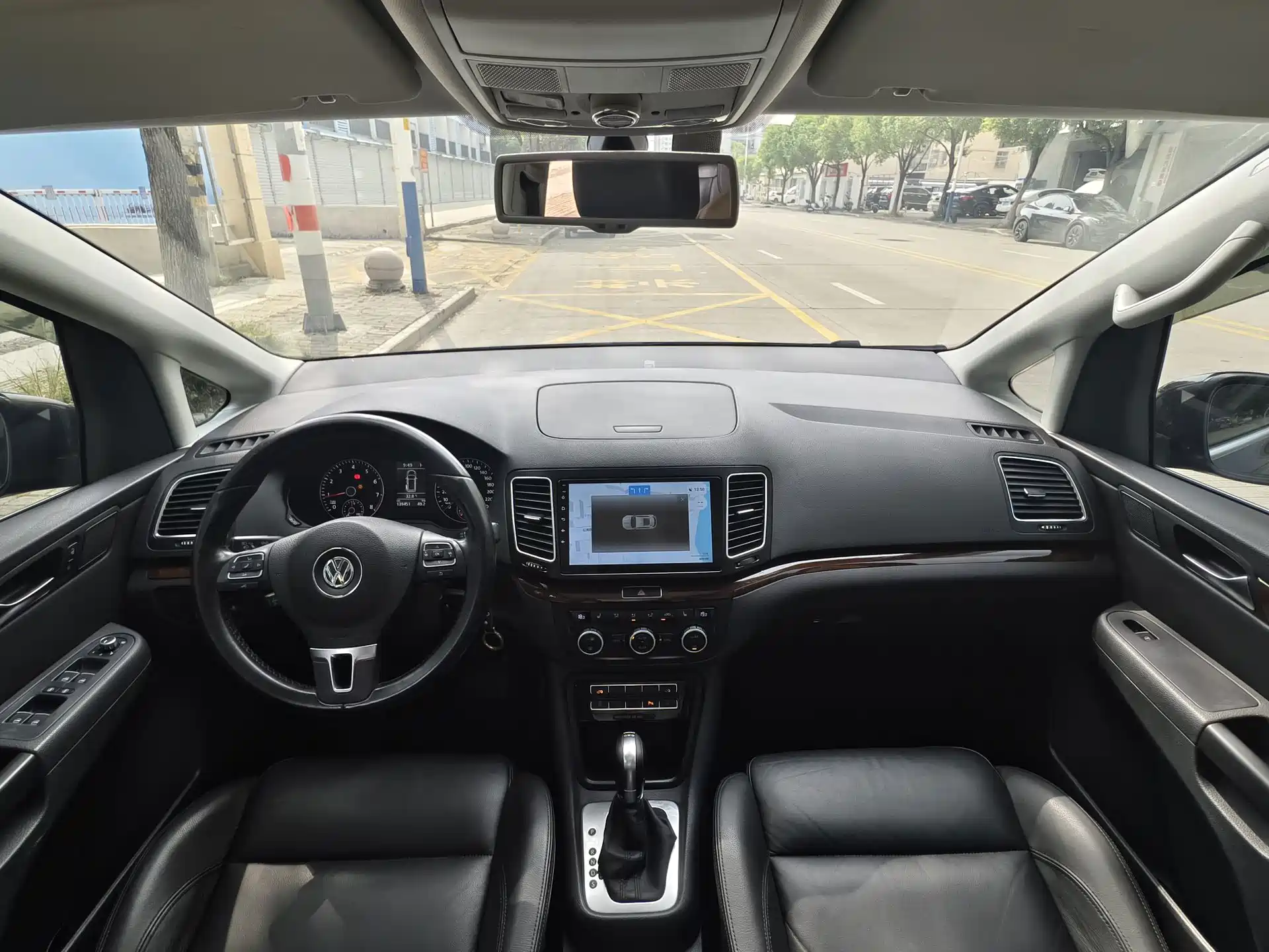 Фото 15 - Volkswagen Sharan